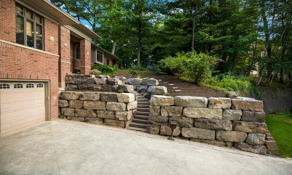 Retaining wall design and installation