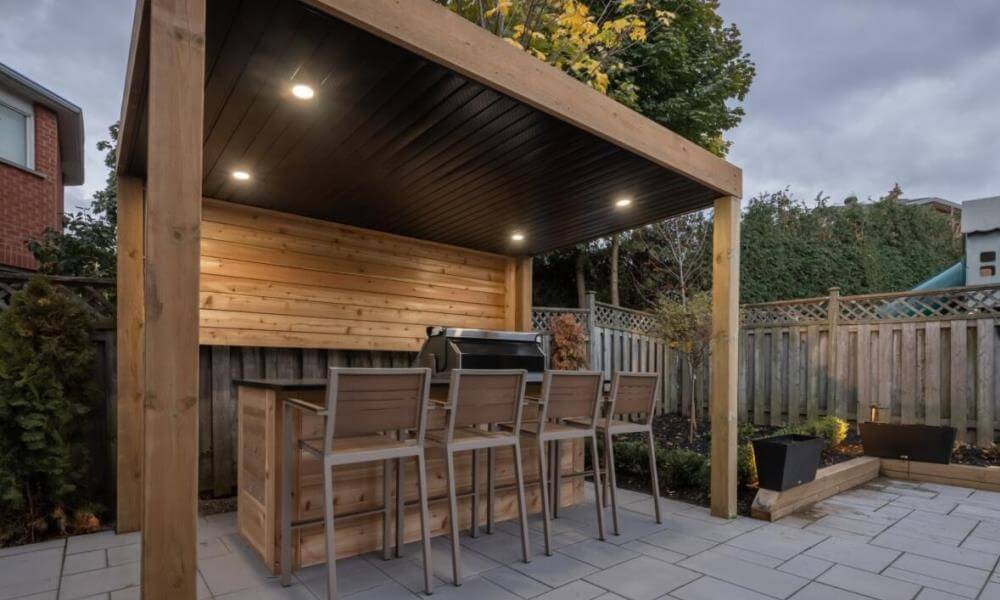 Outdoor kitchen installation services Toronto GTA